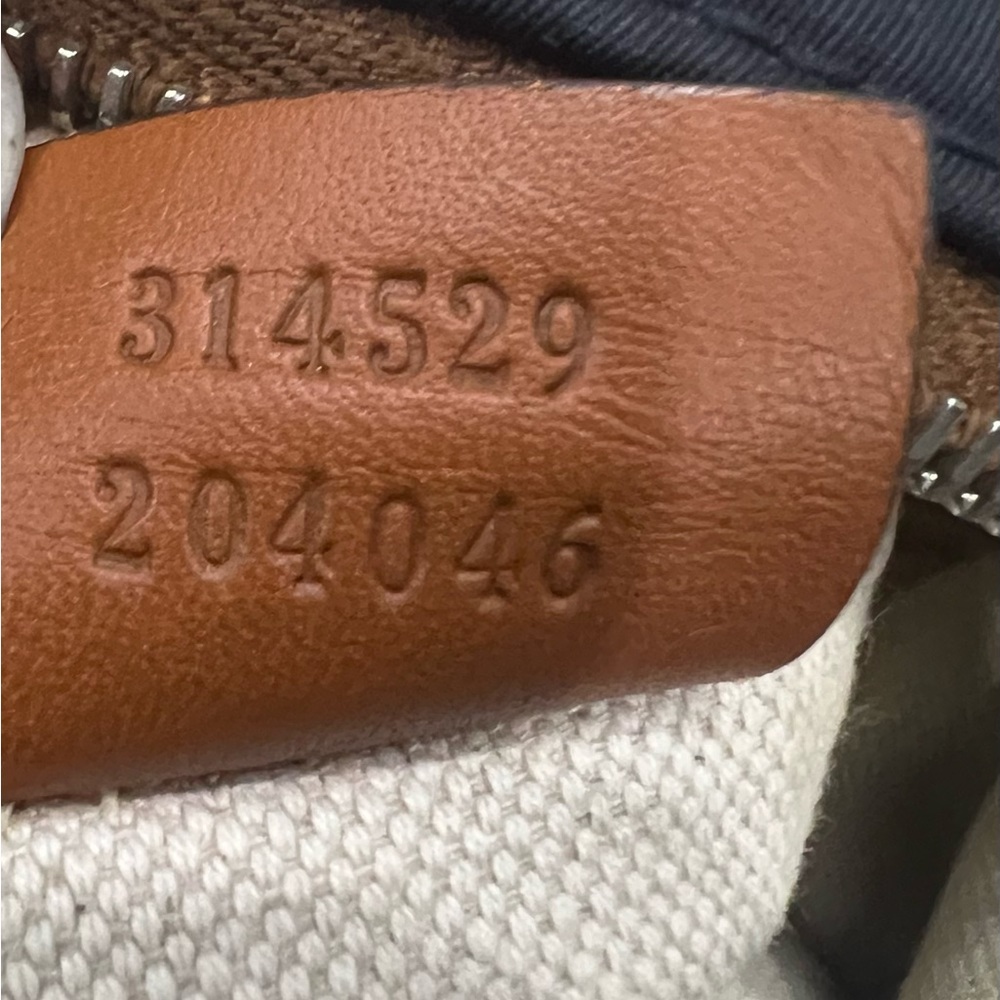 Gucci GG Nylon Messenger Bag - Picture 14 of 14